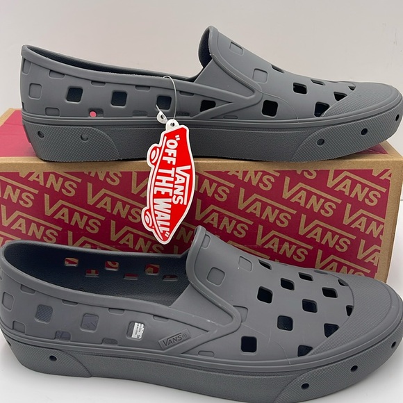 Vans WMNS Slip-On Trk
Pewter
VN0A5HF8PWT
Sneakers - Picture 2 of 16